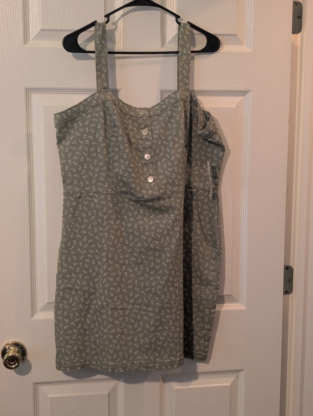 Sleeveless Sage Green Floral Sundress